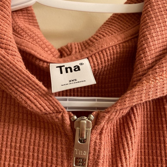 TNA Thermal Waffle Zip Up Hoodie - Picture 4 of 4